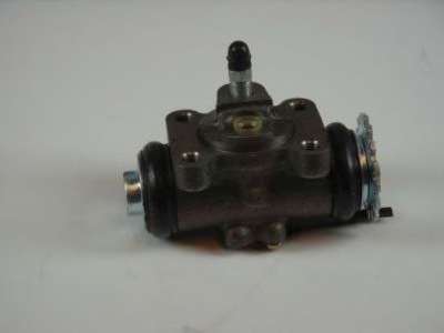 Колесный тормозной цилиндр